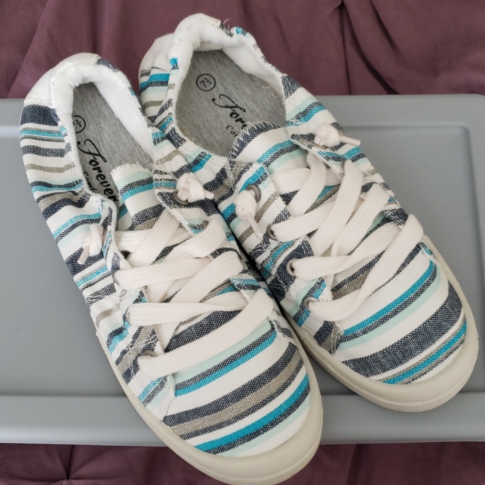 Womens Striped Shoes